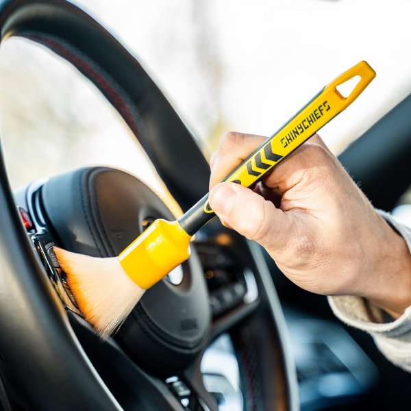 Auto-Pinsel zur detaillierten Innenraumreinigung - Kratzfreie Auto-Pflege für empfindliche Kunststoffe und Displays, hochwertige Synthetik-Borsten, 23cm, Gelb