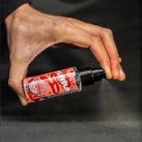 FLAVOUR BOMB Erdbeere- Autoduft mit Erdbeere Geruch - Premium Lufterfrischer für den Auto-Innenraum, neutralisiert unangenehme Gerüche im Auto, hochergiebig, Pumpsprühflasche, 50ml