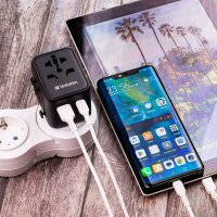 Universal-Reiseadapter für über 180 Länder mit USB-C und Schnellladefunktion